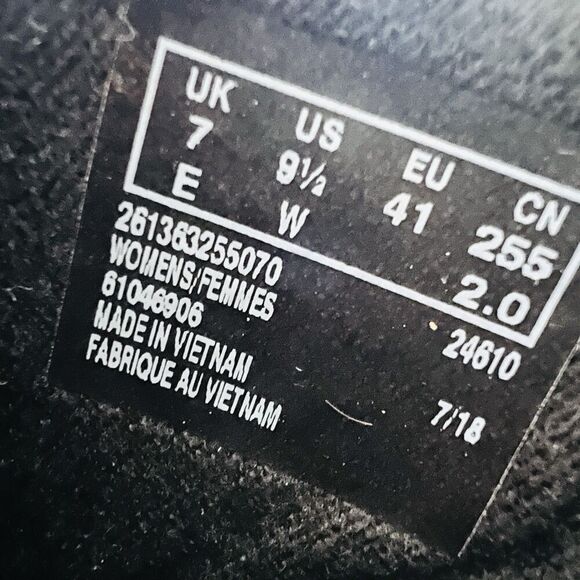 Clarks Patty Renata Burgundy-Purple Laser Cut Comfort Slip on Clogs Mules 9.5W - Picture 7 of 7